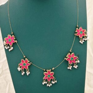 Elegant Flower Necklace